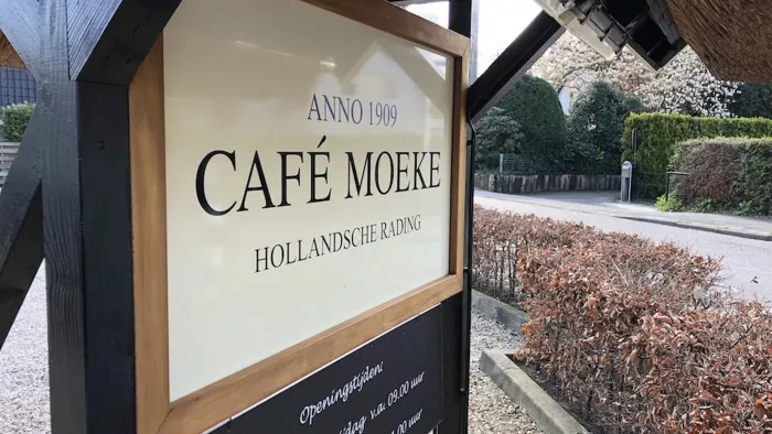 Schilderwerk Café Moeke Hollandsche Rading opgeleverd